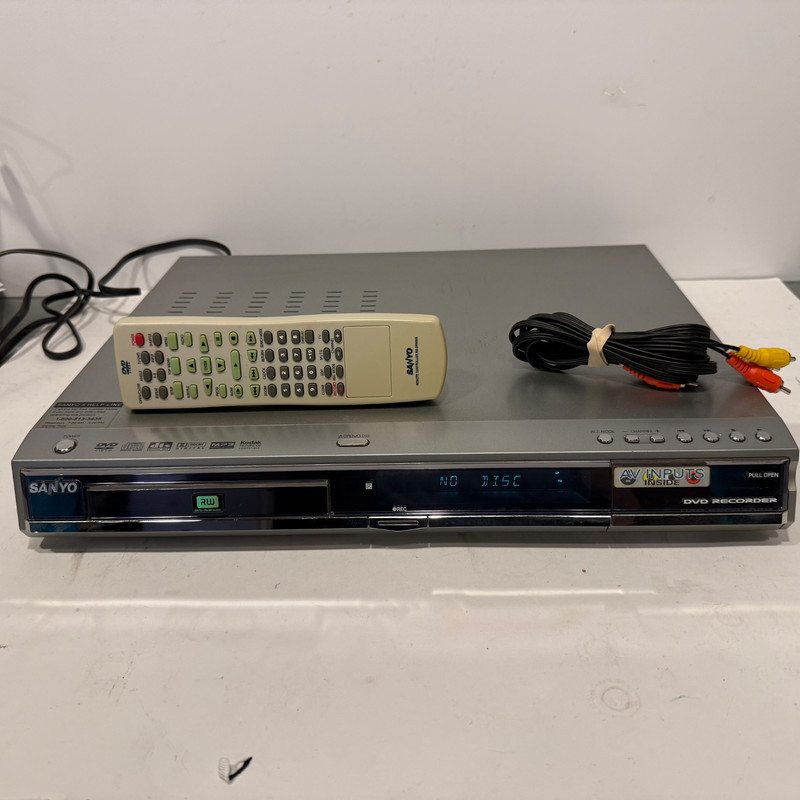 Sanyo DRW-500 DVD Recorder w/ Remote RCA Cable Tested Working DVDRW