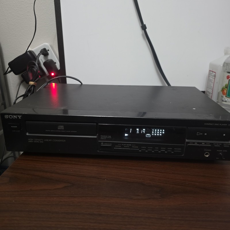 Vintage 1992 SONY CD Player Model CDP-297 Made in Japan