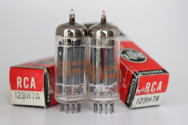 PAIR 12BH7A 7032 RCA MATCHED-PAIR AUDIO TUBES 1960s CRYSTAL-CLEAR TROPHY NOS NIB