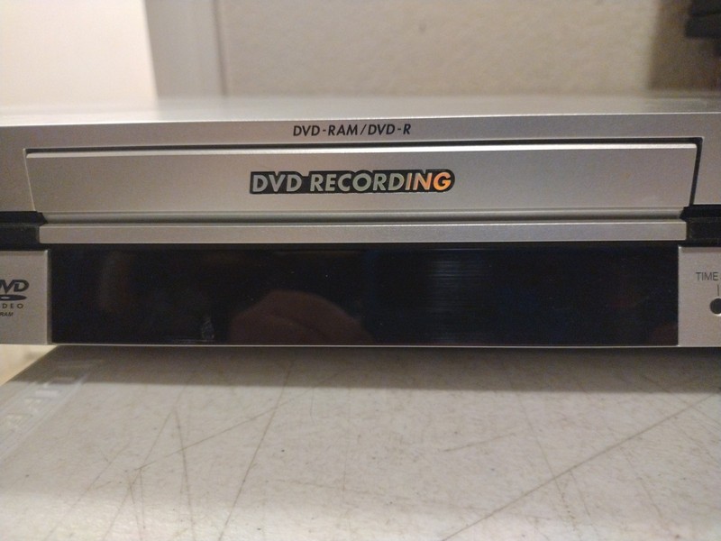 Panasonic DVD Player/Recorder DVD-RAM DVD-R Model # DMR-E50 No Remote. D gallery
