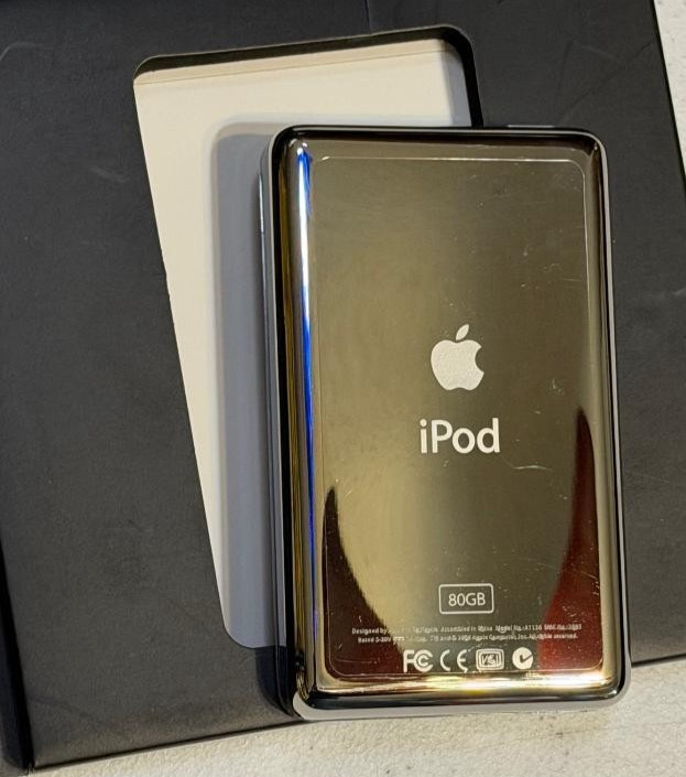 Apple iPod Video Classic 80GB 5.5th Generation DAC Excellent Condition gallery