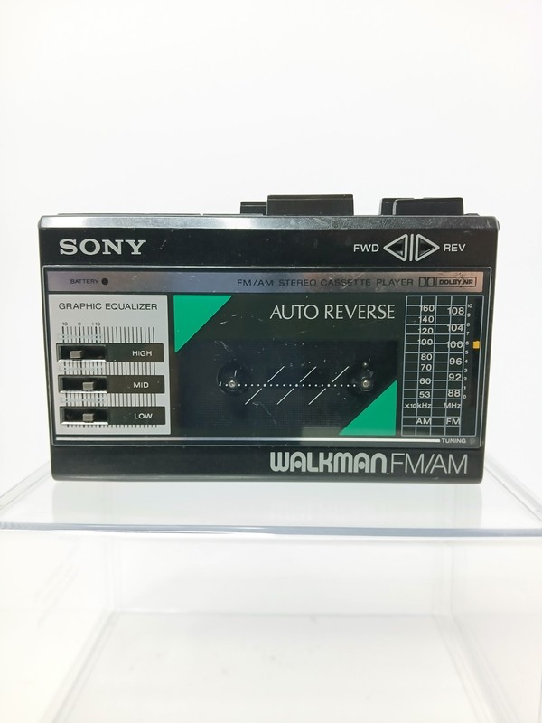 Sony Walkman WM-F18/F28 AM/FM Radio Cassette Player Tested Working
