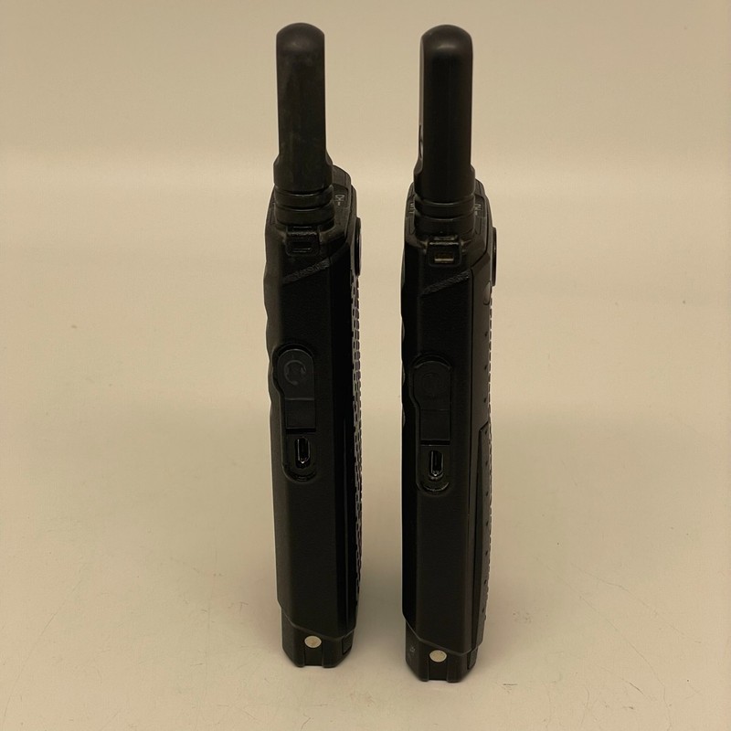 *Lot of 2* Motorola SL300 AAH88QCC9JA2AN Two Way Radios UHF 2 CH gallery