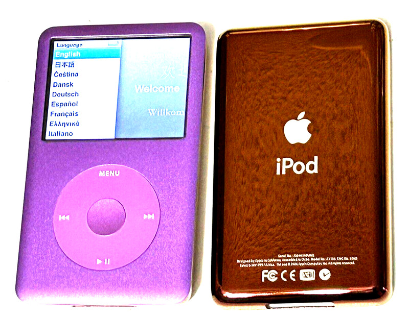Apple iPod classic 6th Generation 80GB Purple Pink Red Back