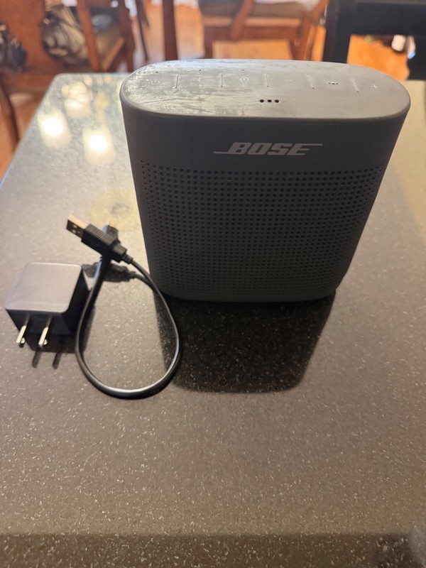 Bose SoundLink Color II Portable Speaker System Black w/ Power Supply