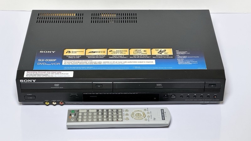 SONY SLV-D380P DVD VHS Combo Player & Recorder VCR With Remote Tested