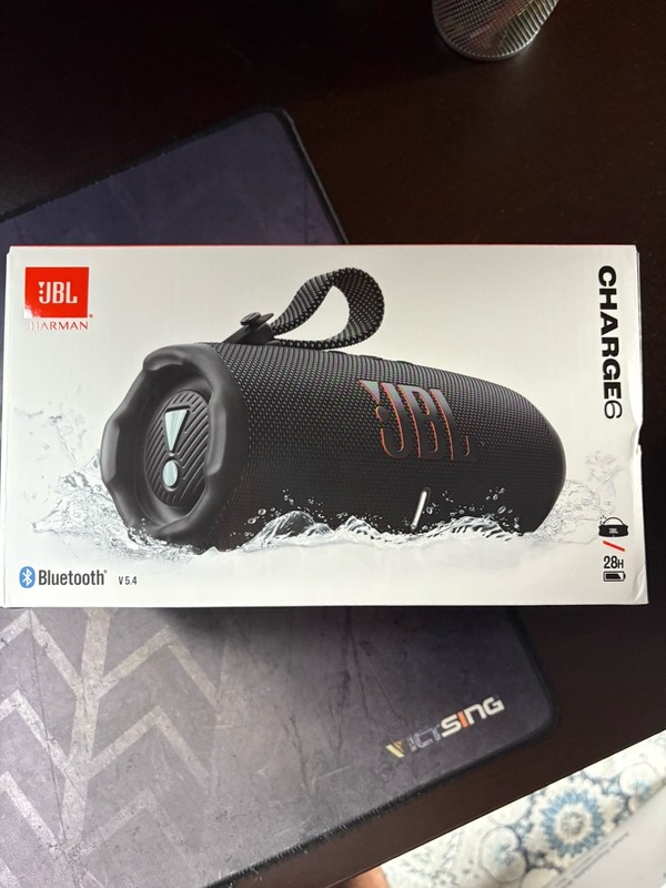 NEW SEALED JBL Charge 6 Bluetooth Speaker Black (box dent)