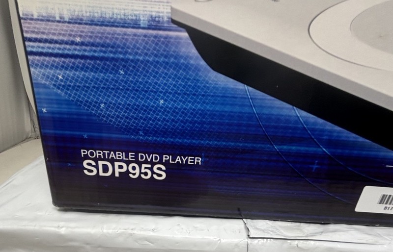 New Sealed Toshiba SDP95S 9" LCD Widescreen Compact Travel Portable DVD Player gallery