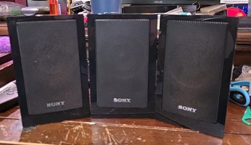 Sony Speakers SS-TS102 Surround Left & Right, Front Left, &  One SS-CT101 Center