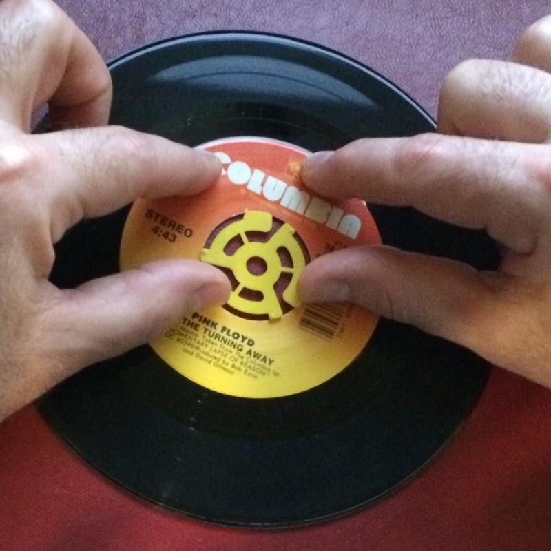 Package of 30 Yellow 45 rpm 7″ Record Plastic Adapter Snap-In Inserts Turntable