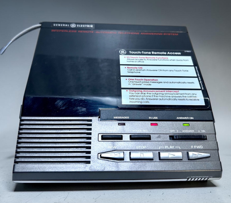 Vintage GE Answering Machine Dual Cassette 2-9860 Beeperless Remote Tested Works