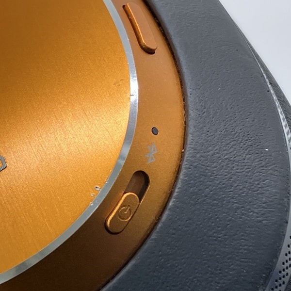 Bowers & Wilkins Px8 S2 McLaren Edition Wireless Noise Cancelling gallery