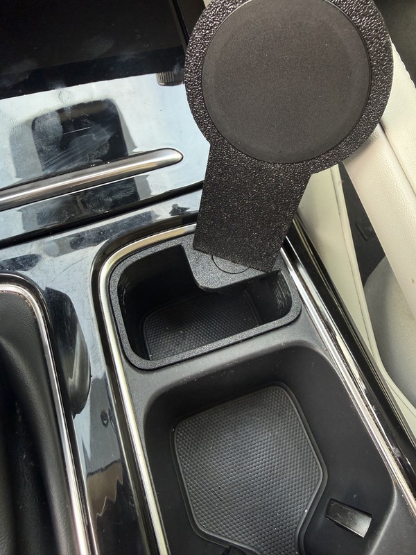 2020-2026 Kia Telluride Magnetic Wireless Charger gallery