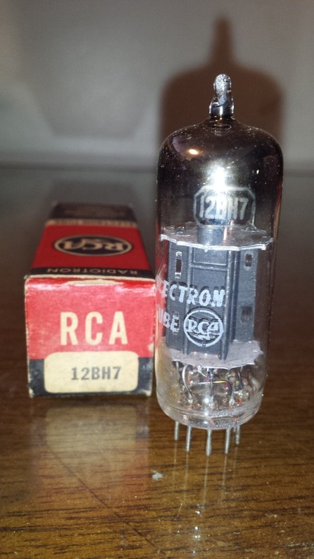 ⭐️RARE⭐️1950s NEW NOS NIB RCA 12BH7 Boxed Black Plate HorseShoe D Getter Tube