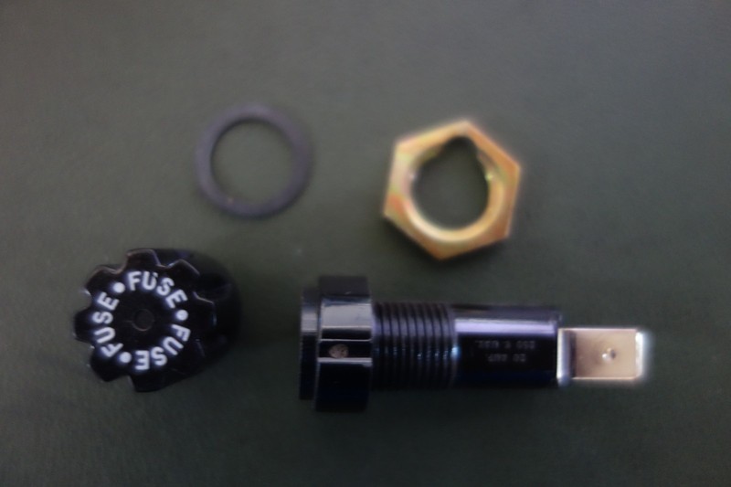 Vintage Littelfuse 342 Series AGC 3AG MDL 1/4″ Tab Bayonet Twist Fuse Holder