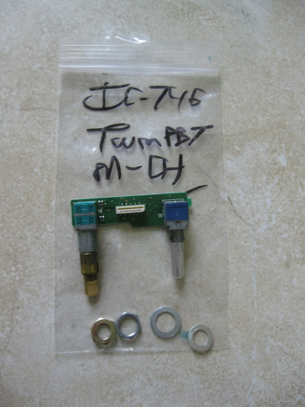 Icom Original IC-746 (PLAIN) TWIN PBT + M-CH controls in Excellent shape