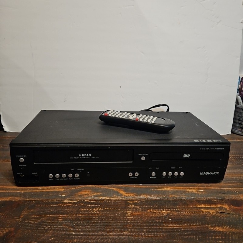 DV220MW9 Magnavox w/ Remote VCR DVD Combo 4 Head Player Working Tested Clean 16