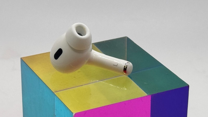 Apple AirPods Pro 2nd Gen USB-C Replacement – Left Side Only A3048 – Genuine OEM
