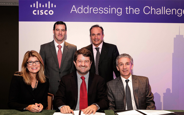 Santiago Ciudad Inteligente: Cisco e Intendencia firman acuerdo.