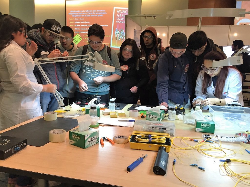 Cisco realizó su Networking Day 2016 congregando a más de mil estudiantes TI en Chile