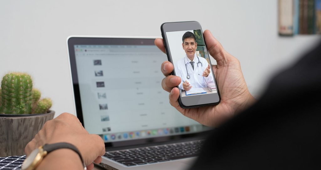 La ACHS y Clínica MEDS aplican telemedicina en tiempo record