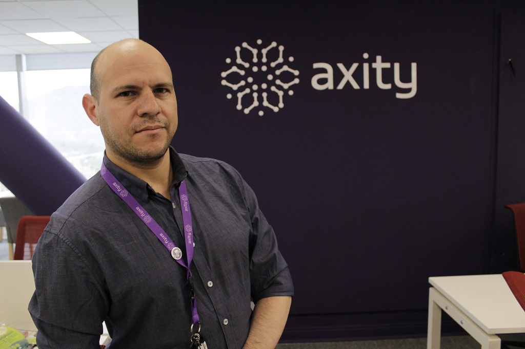 Axity: El llamado de los líderes a implementar la Inteligencia Artificial en sus empresas chilenas