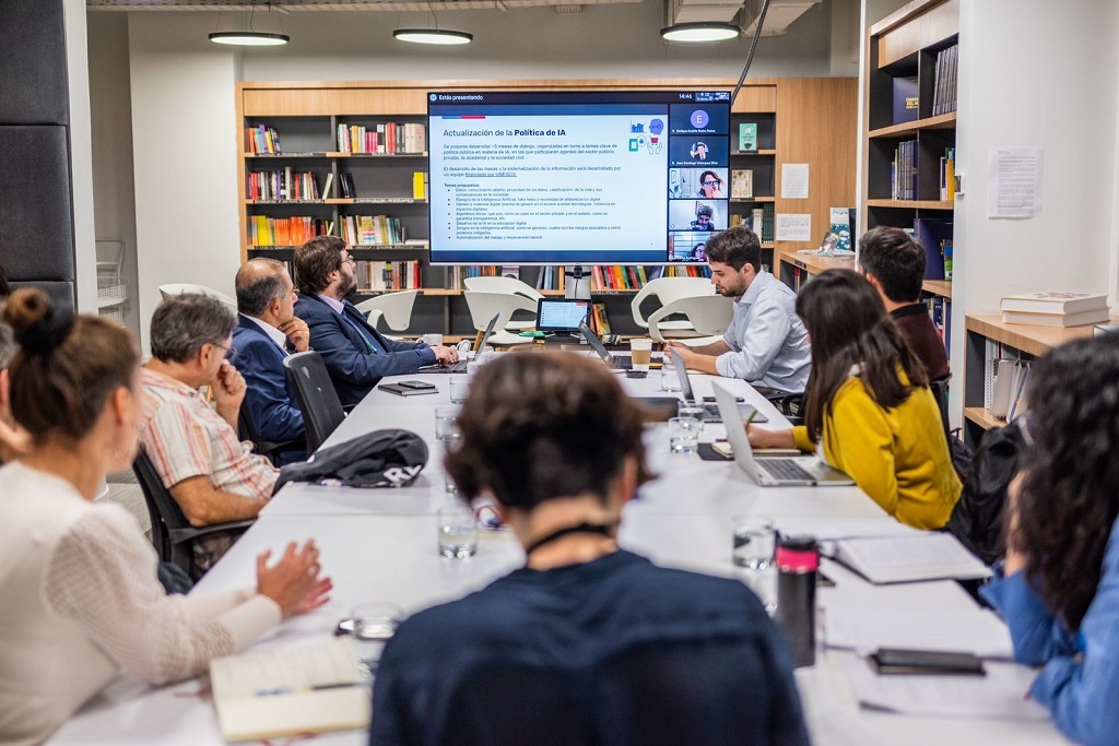 Investigación muestra que los trabajadores esperan obtener un 36% más de ingresos y cerrar un 37% más de negocios a través de reuniones presenciales