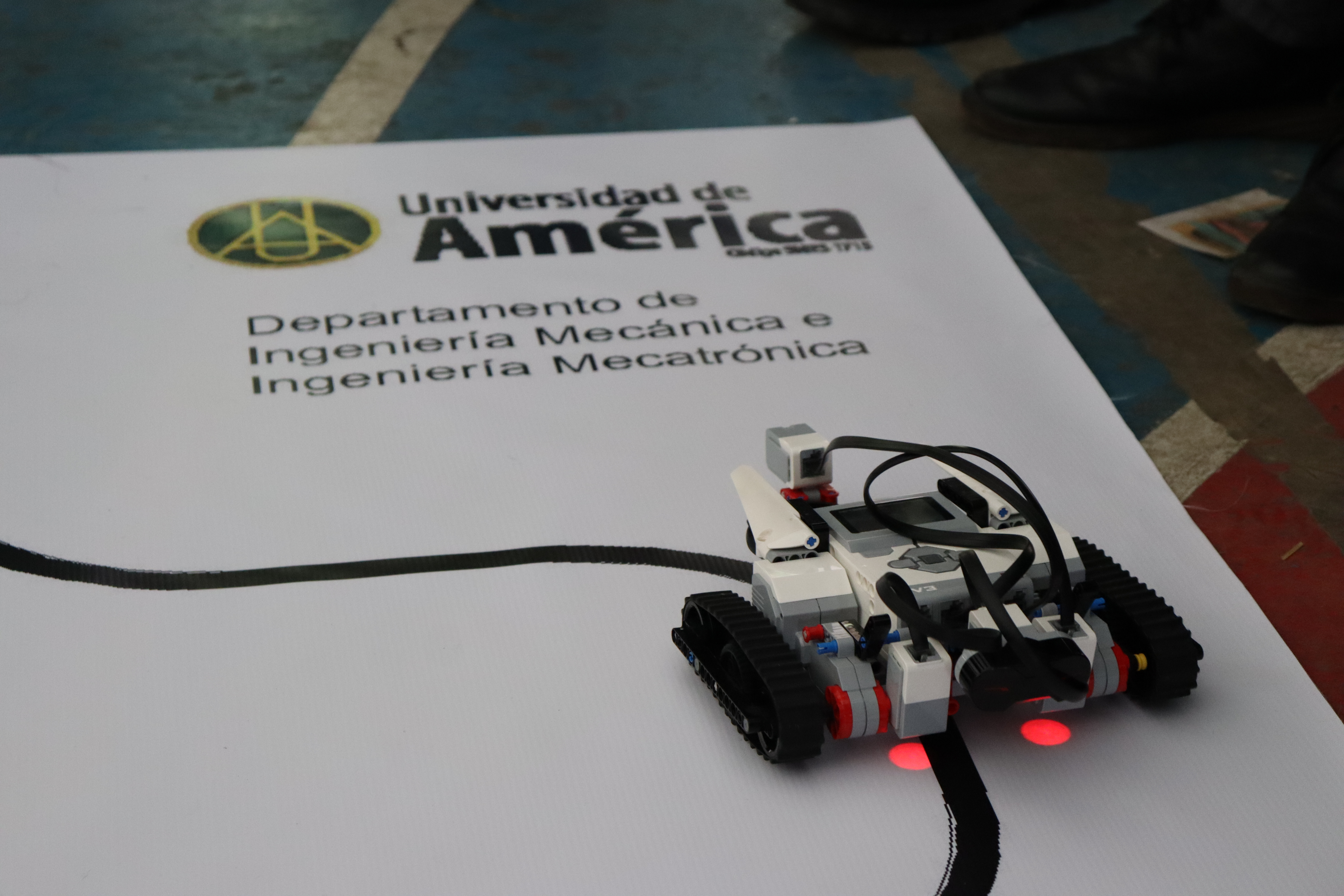 Bogotá se prepara para RUNIBOT 2023, el torneo de robótica más grande de Colombia