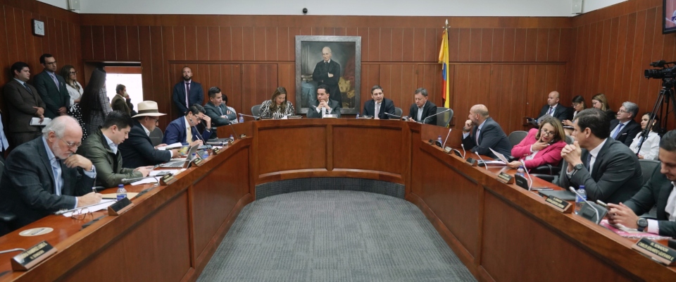 Colombia: ministro TIC pide al Congreso de la República acompañar el proceso de subasta 5G