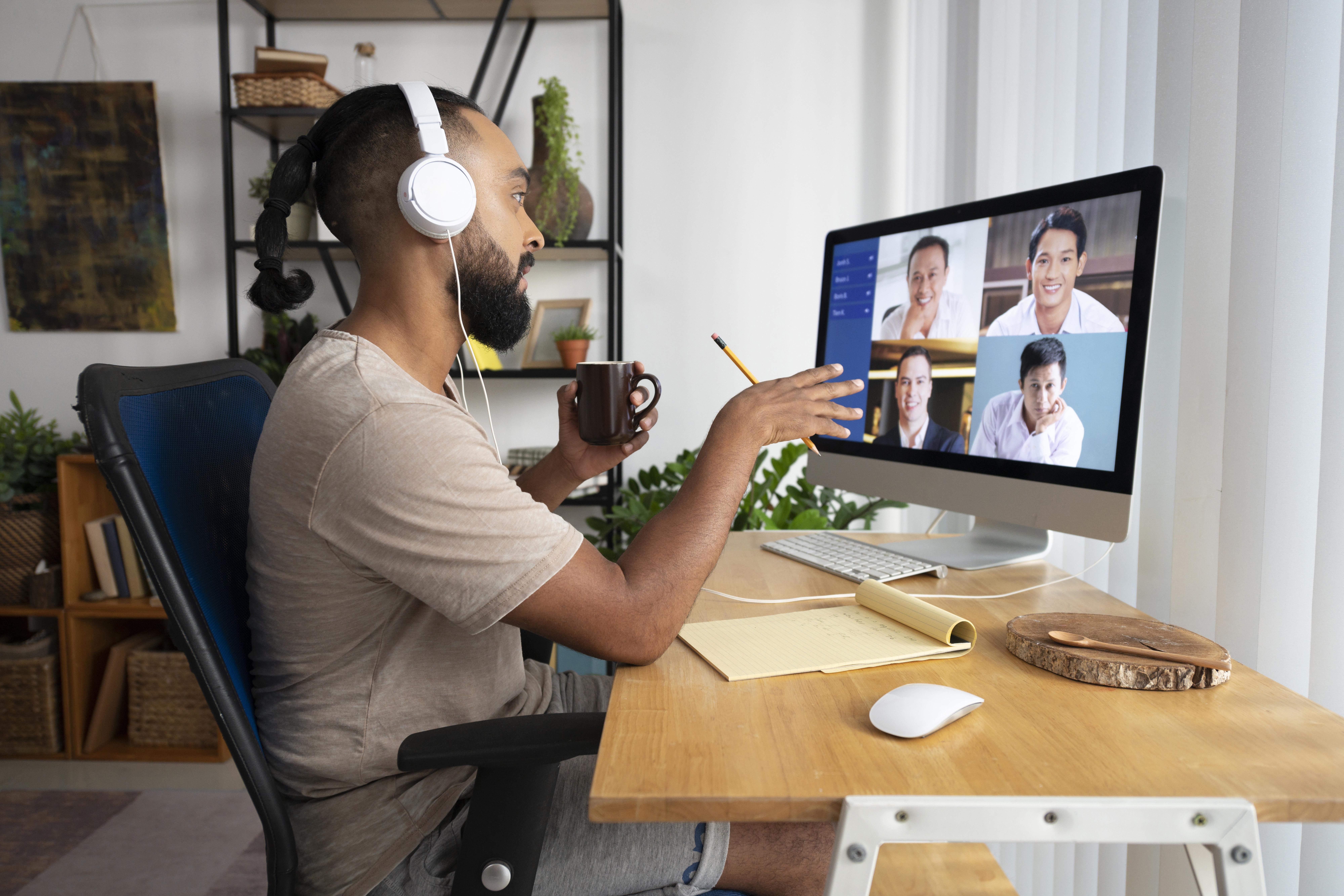 Tech at Work: Innovación en el trabajo remoto e híbrido