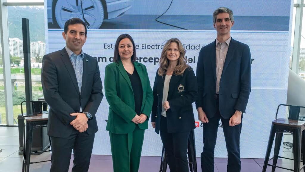 Volvo Car Chile y Alambrands presentan primer estudio de electromovilidad desde la perspectiva del consumidor