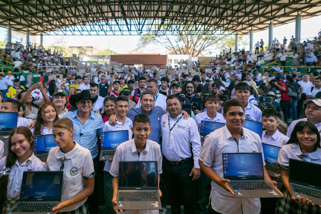 Colombia: Ministerio TIC lleva conectividad y tecnología a Casanare: 1.400 estudiantes y 19 municipios beneficiados