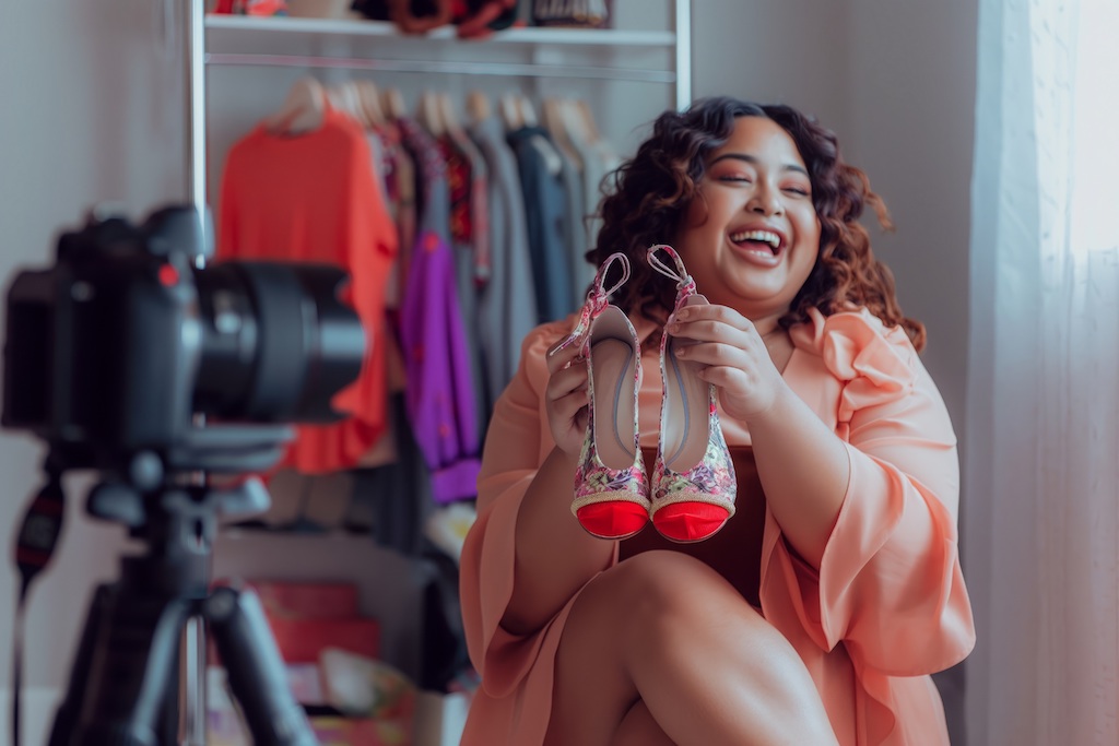 Colombia: El 61 % de los colombianos confía más en las recomendaciones de influencers, que en publicidad, durante lo que va de este año