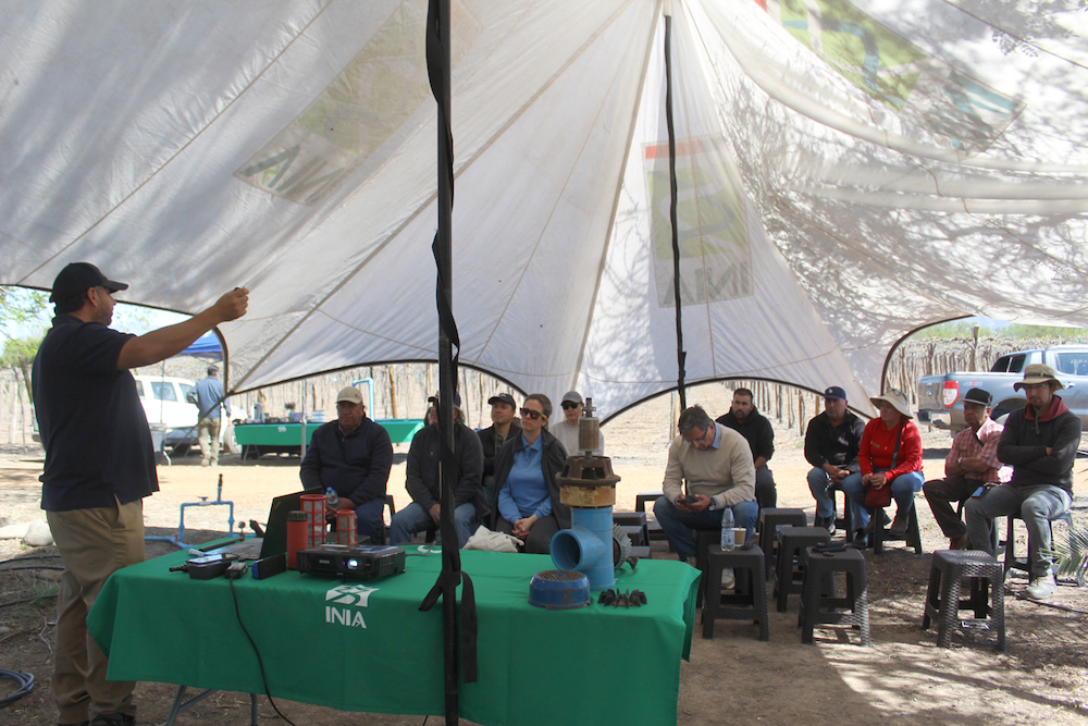 Agricultores se capacitan en eficiencia de equipos de riego